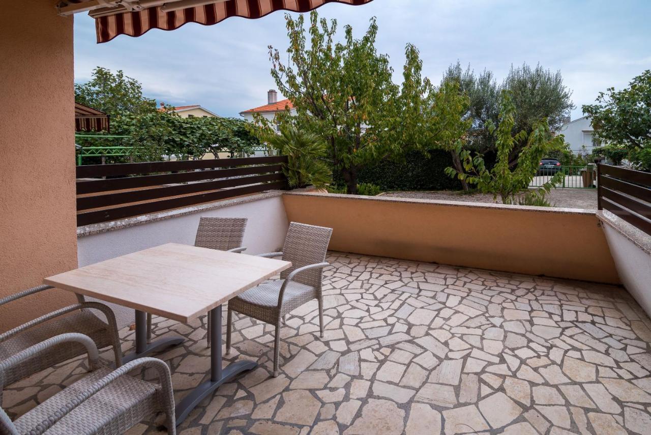 Apartments Karabaic Krk Krk Town Quarto foto